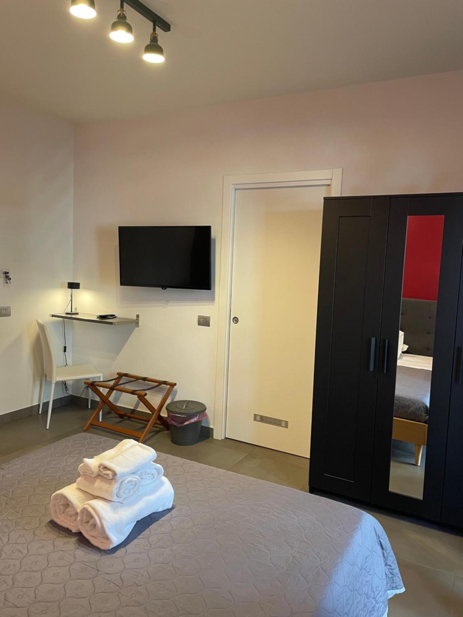Stella Rooms CTA Exterior photo